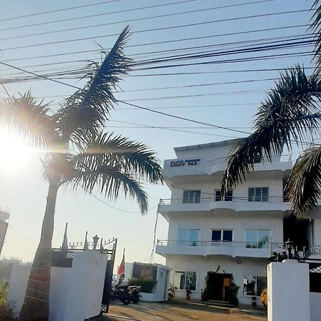 Hotel Daisy Park Bhairāhawā المظهر الخارجي الصورة