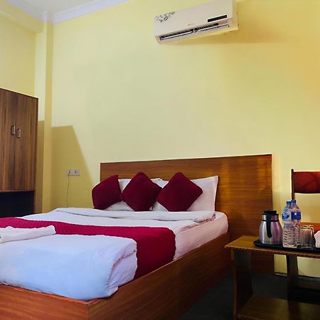 Hotel Daisy Park Bhairāhawā المظهر الخارجي الصورة